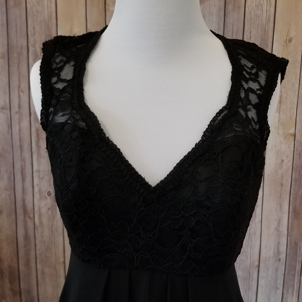 💃Black formal gown💃